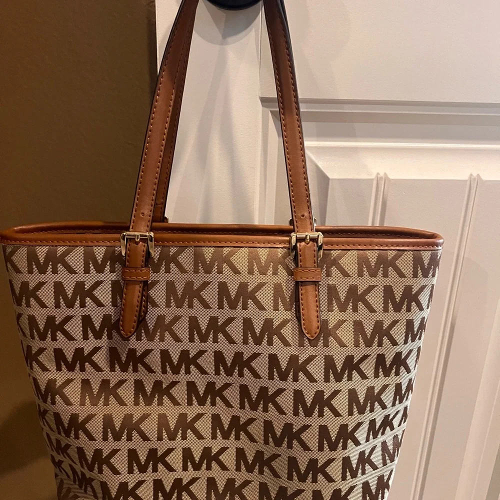 Michael Kors Tan and Brown Logo Tote - Picture 3 of 16